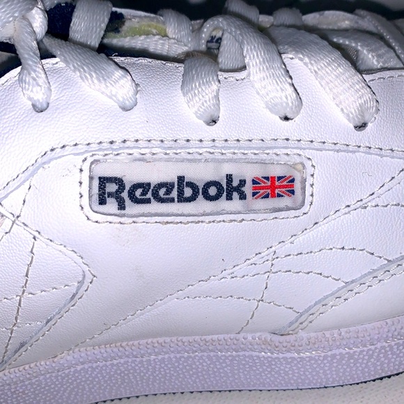 Like new Men’s Reebok Classic Club C 85 Shoes - Picture 3 of 10
